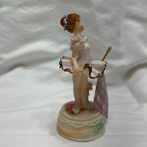 Ballerina statue - Picture 4 of 5